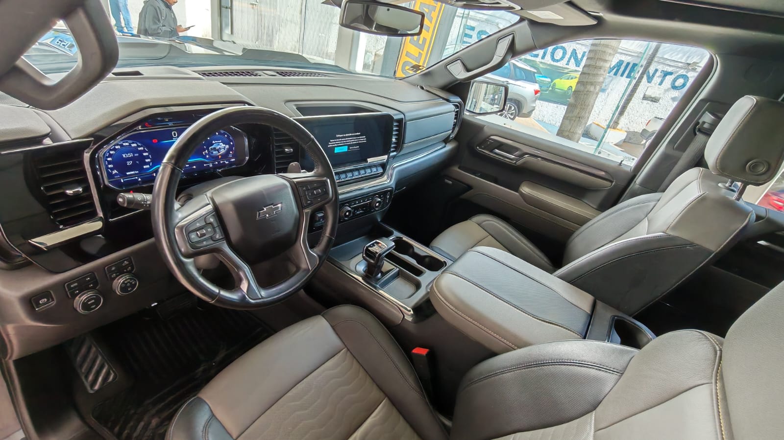 seminuevos-chevrolet-cheyenne-2023