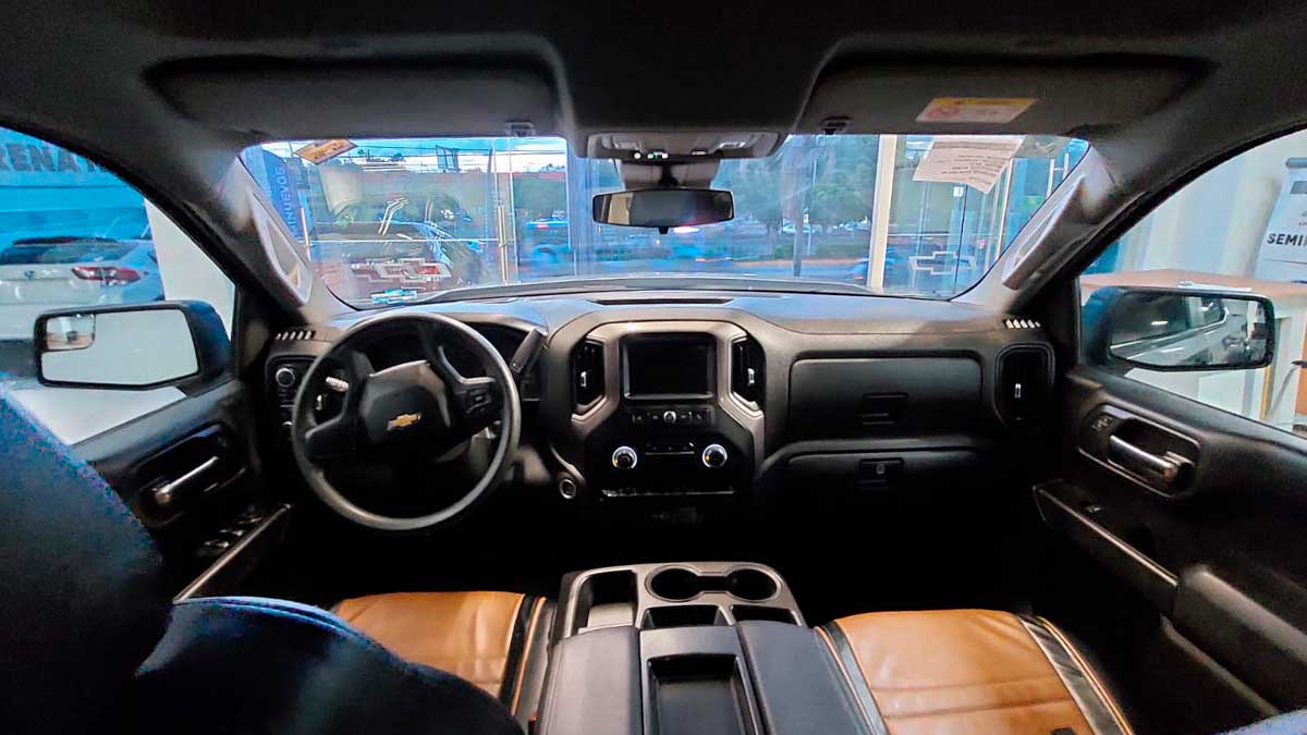 seminuevos-chevrolet-silverado-2023