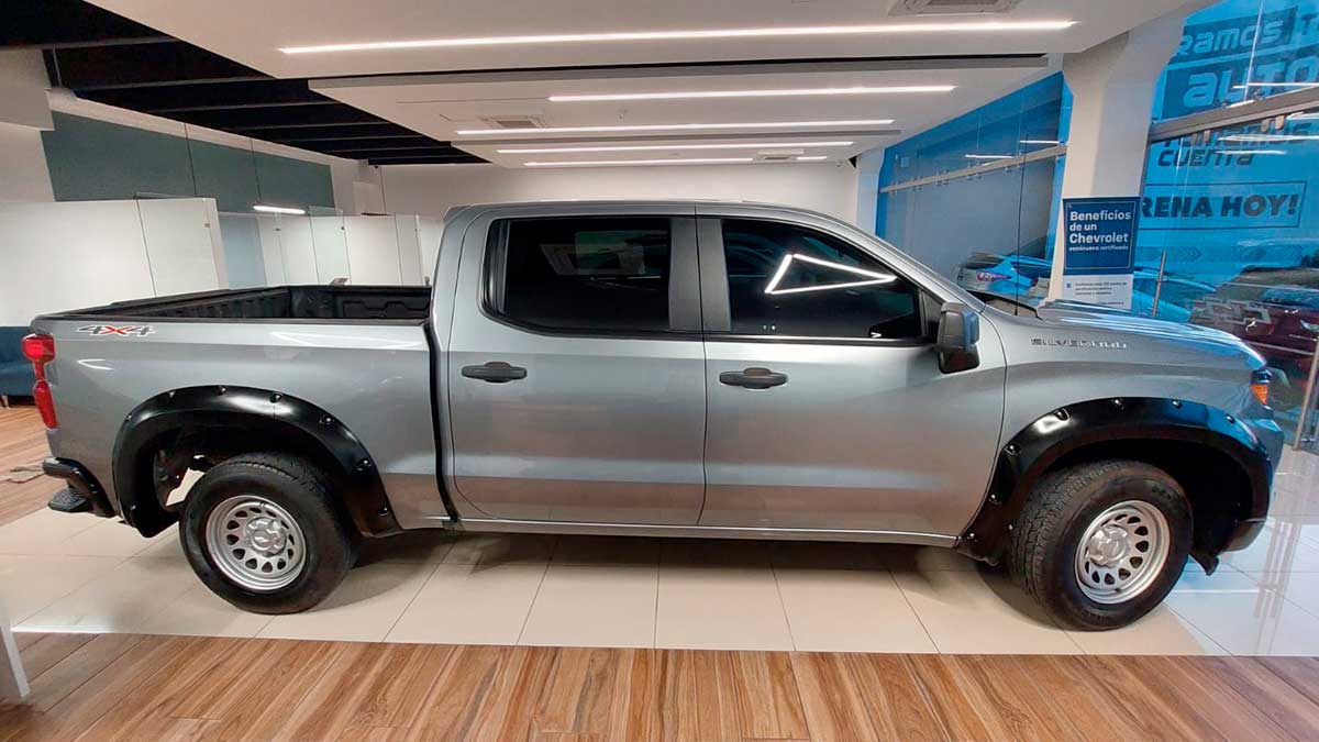 seminuevos-chevrolet-silverado-2023