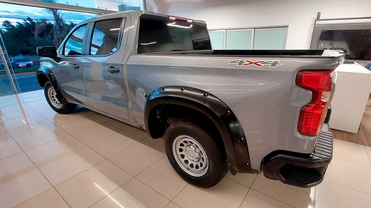seminuevos-chevrolet-silverado-2023