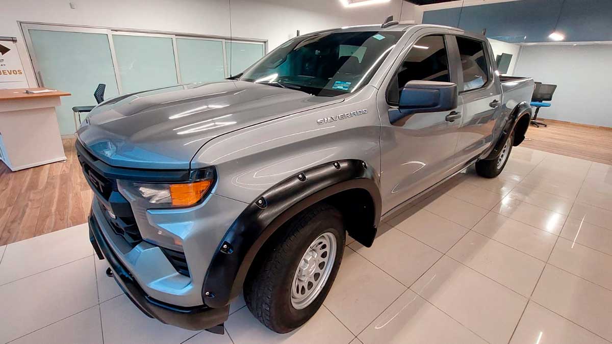 seminuevos-chevrolet-silverado-2023