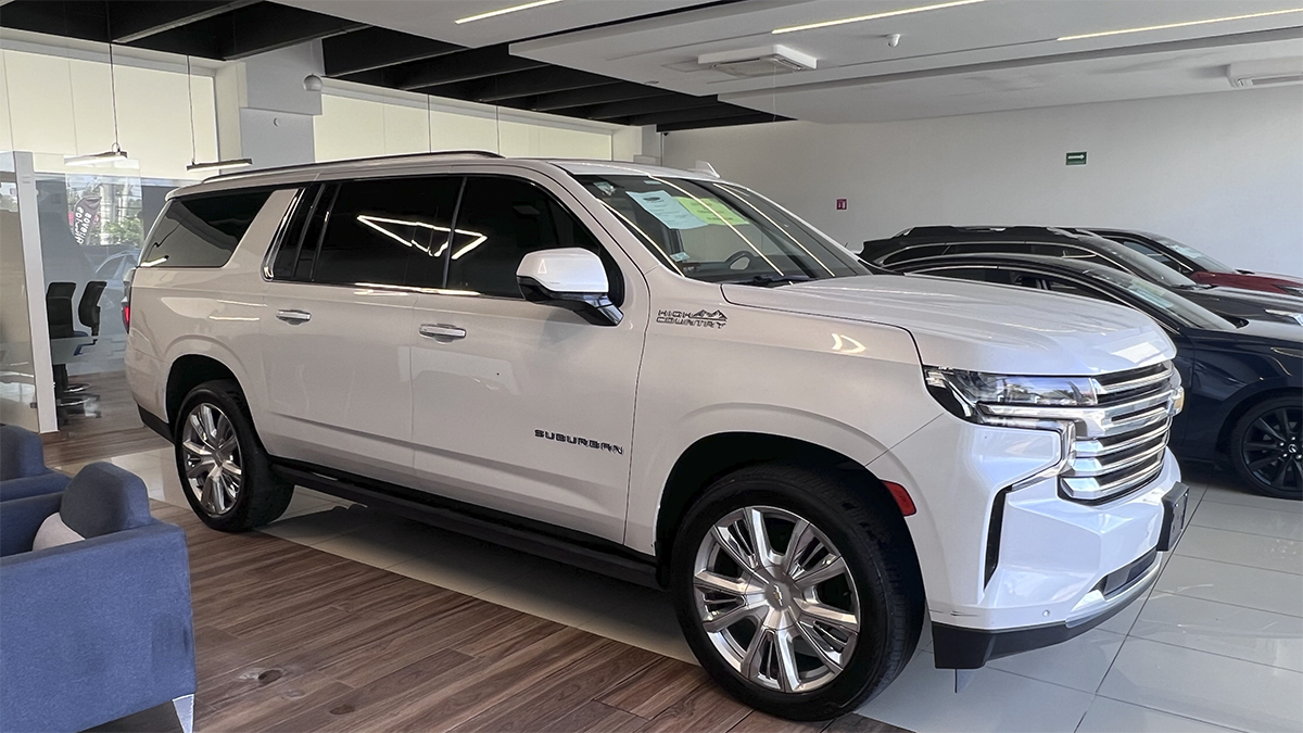 seminuevos-chevrolet-suburban-2021