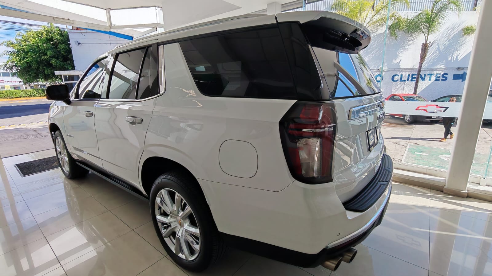 seminuevos-chevrolet-tahoe-2023