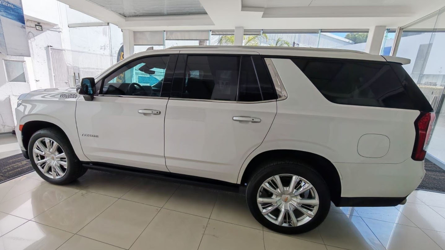 seminuevos-chevrolet-tahoe-2023