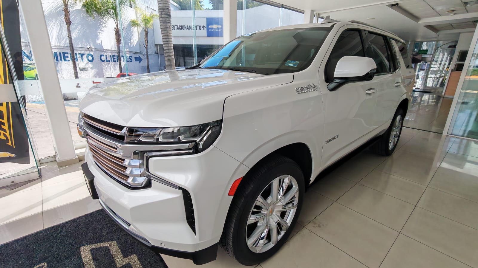 seminuevos-chevrolet-tahoe-2023