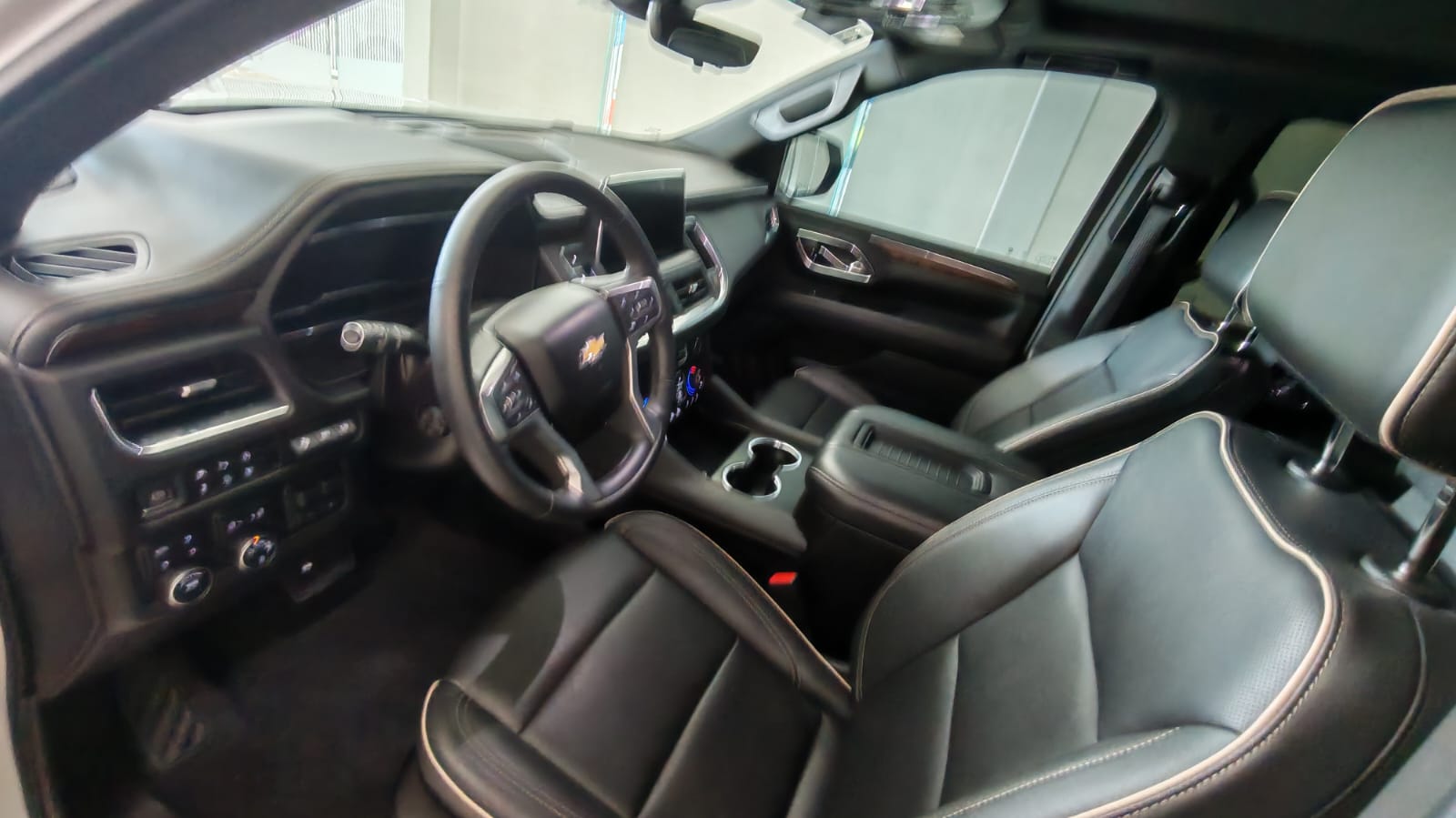 seminuevos-chevrolet-tahoe-2023