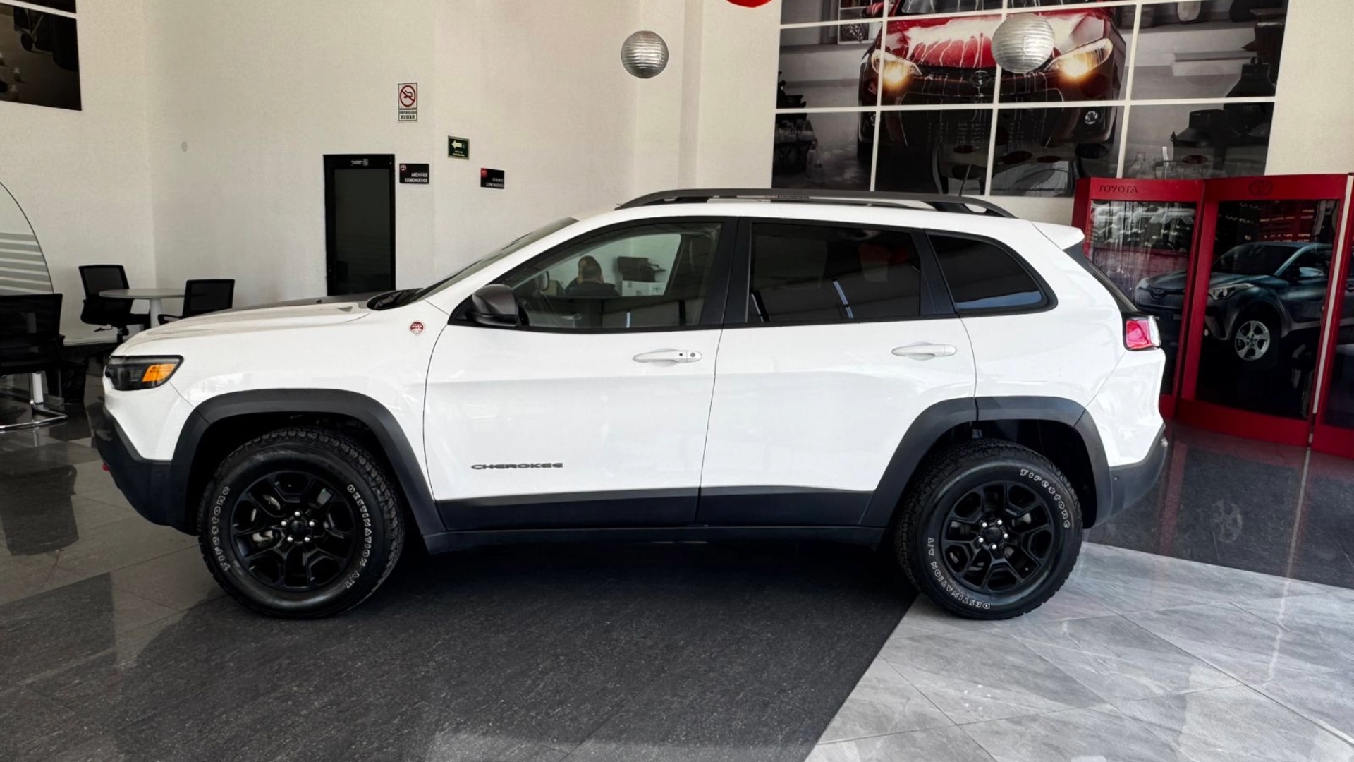 seminuevos-jeep-cherokee-2020