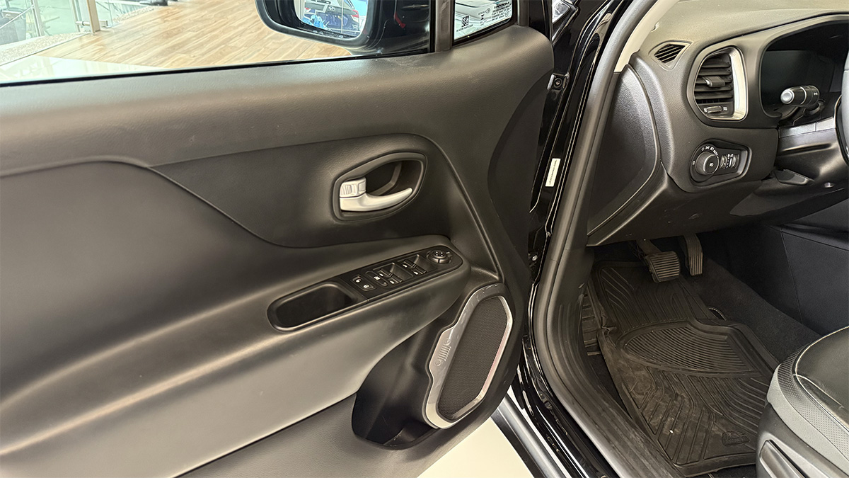 seminuevos-jeep-renegade-2023