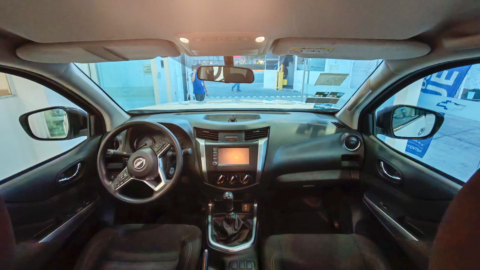 seminuevos-nissan-frontier-np300-2023