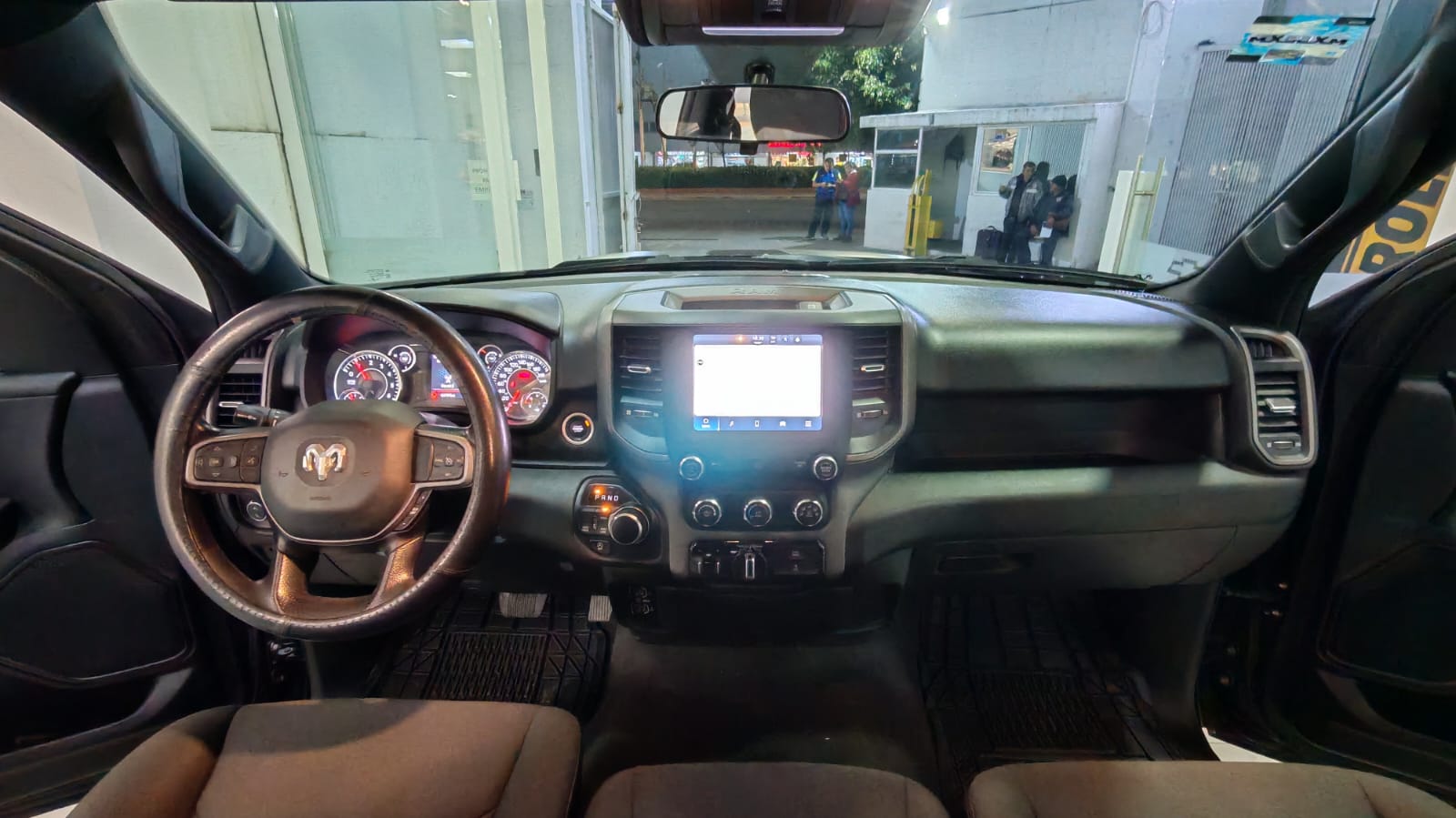 seminuevos-ram-ram-1500-2023