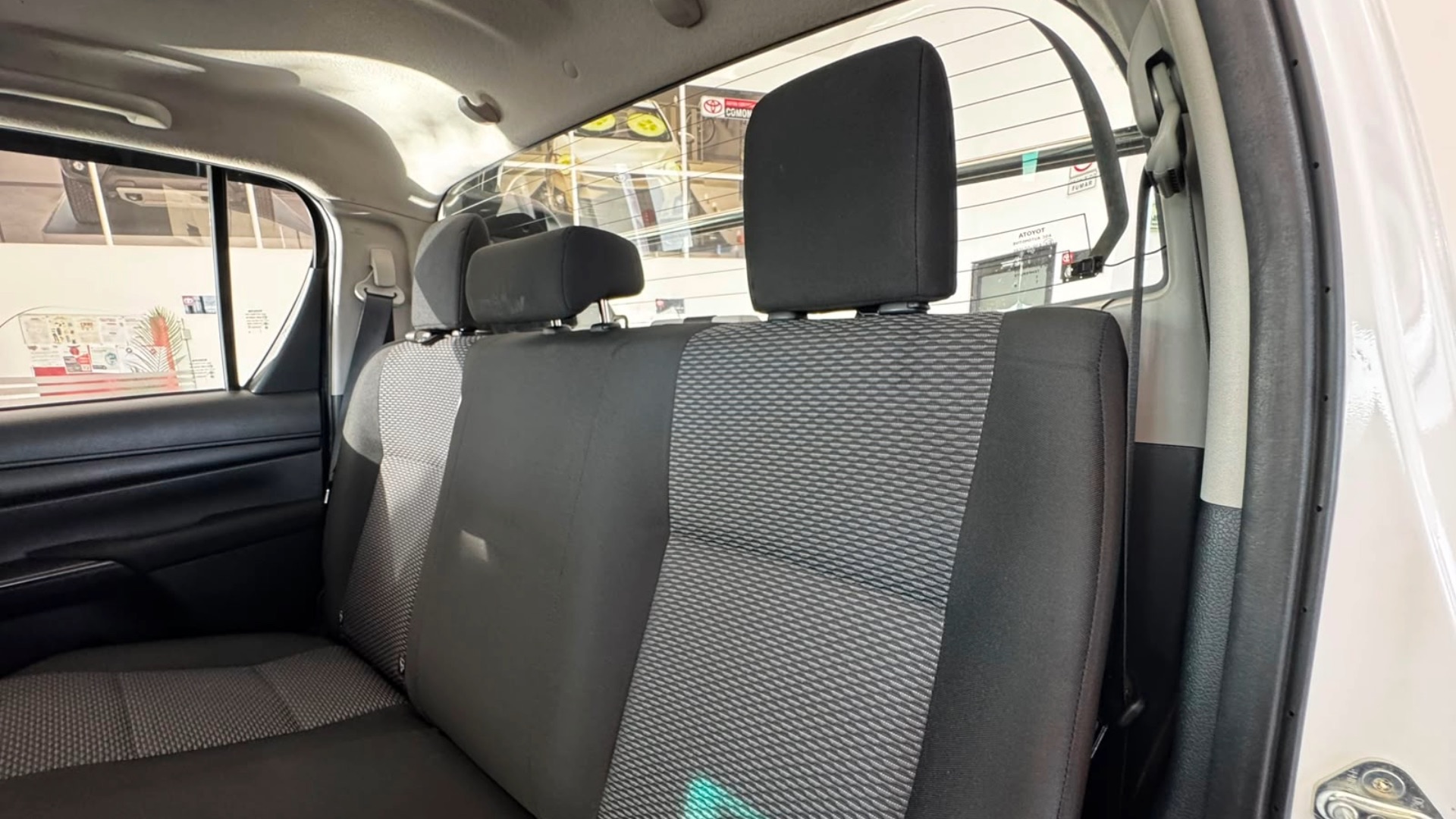 seminuevos-toyota-hilux-2022