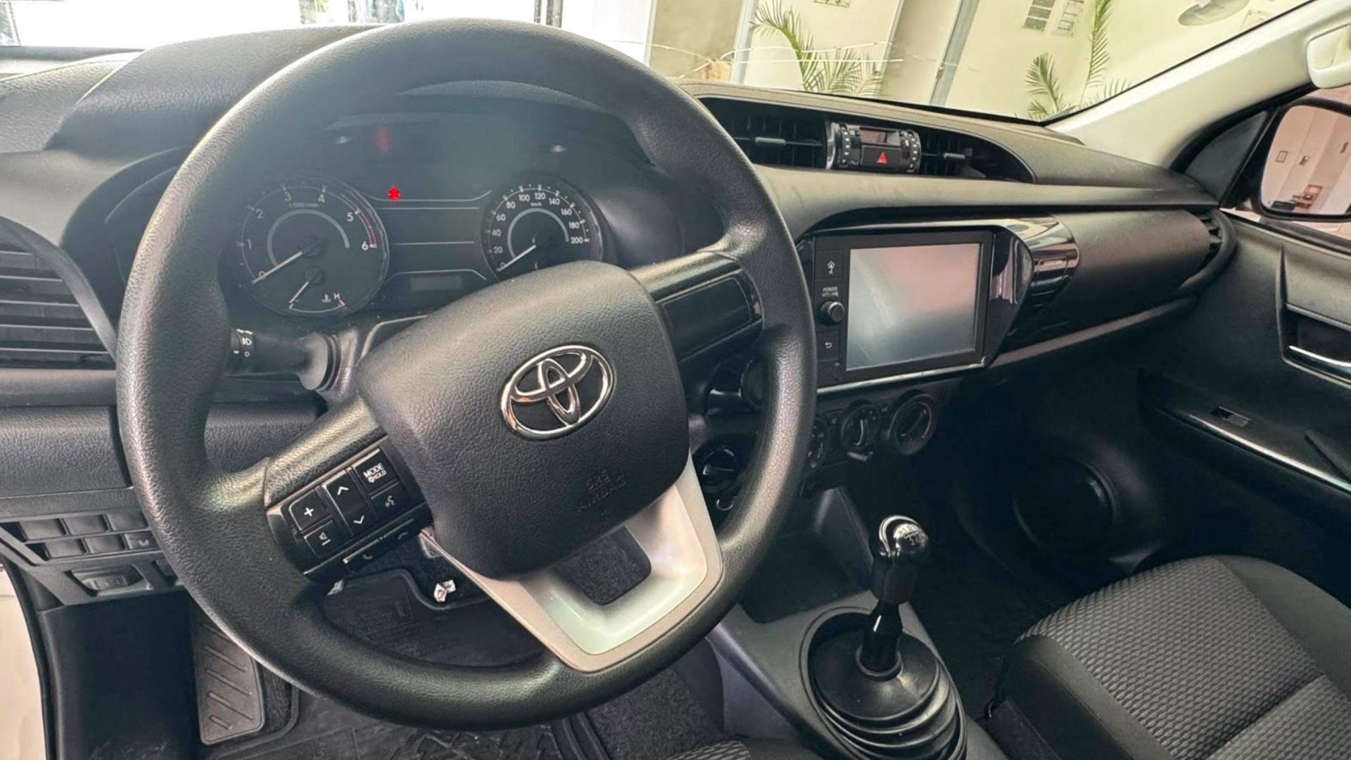 seminuevos-toyota-hilux-2025