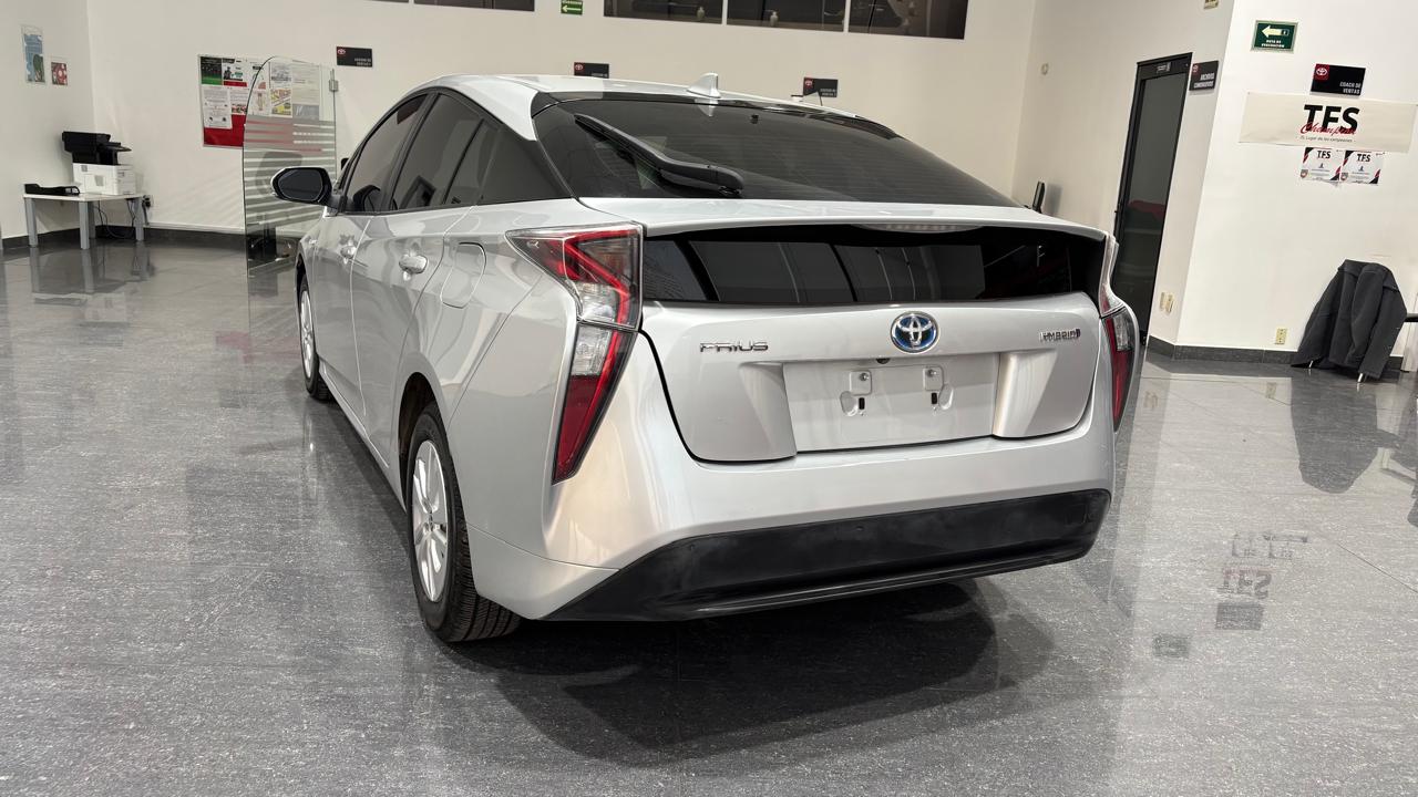 seminuevos-toyota-prius-2016