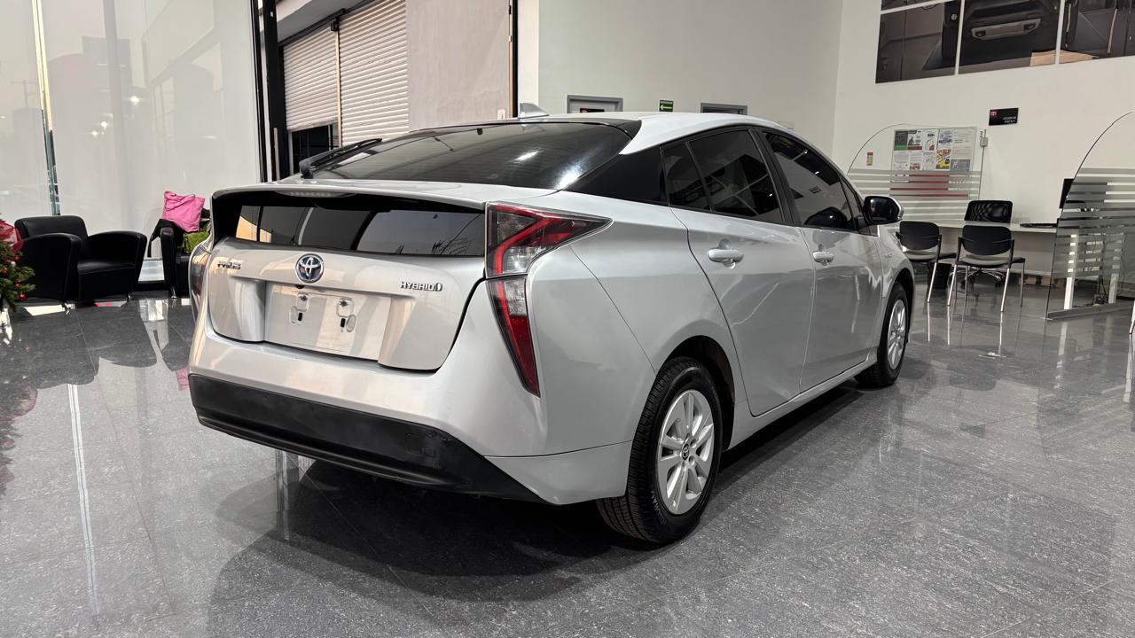 seminuevos-toyota-prius-2016