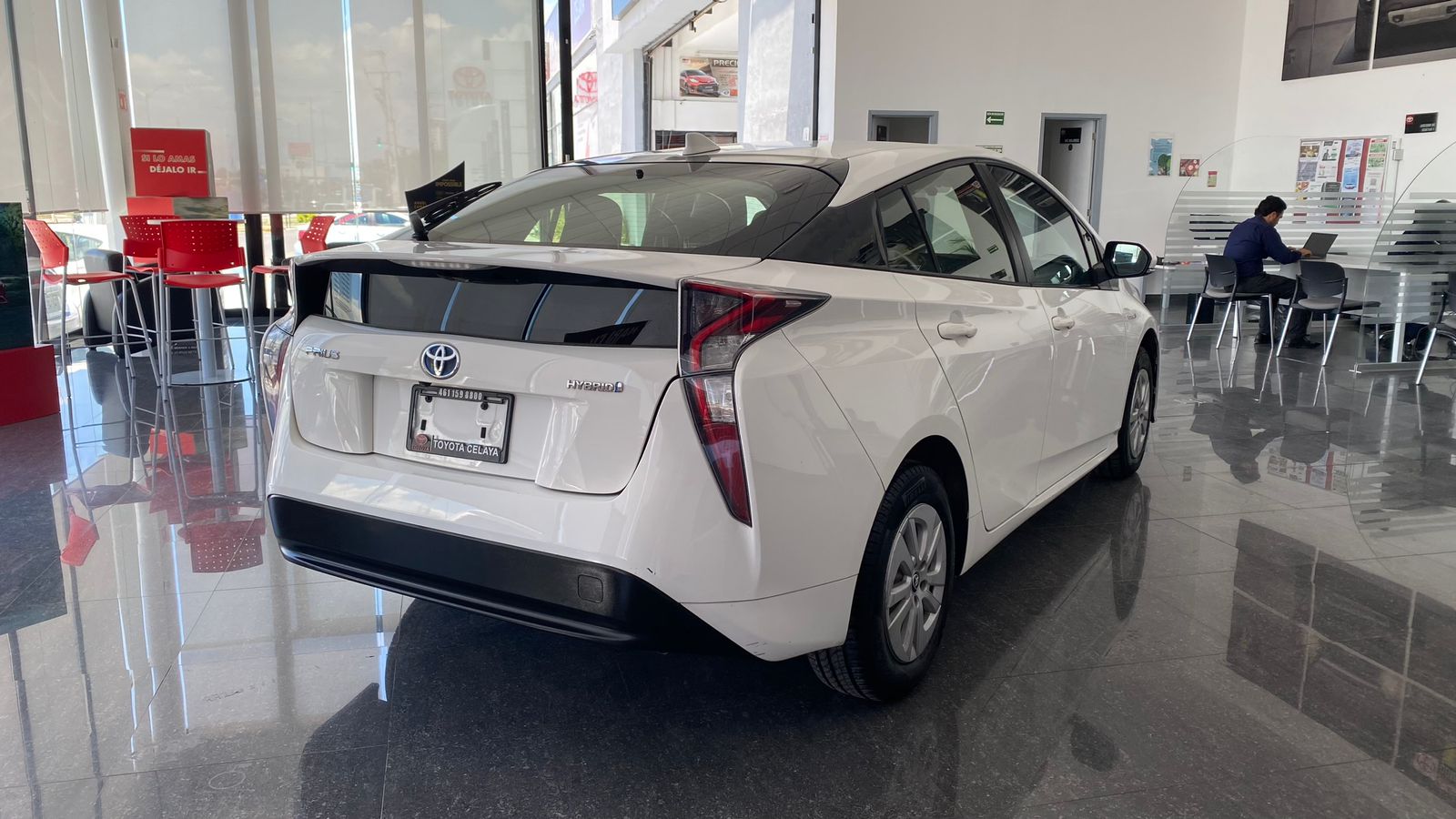 seminuevos-toyota-prius-2018