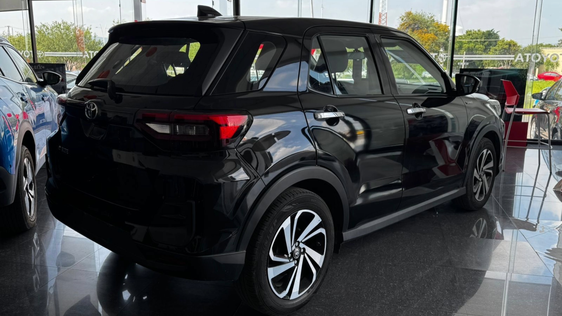 seminuevos-toyota-raize-2023