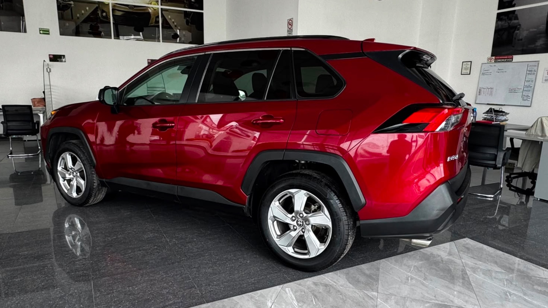 seminuevos-toyota-rav4-2021