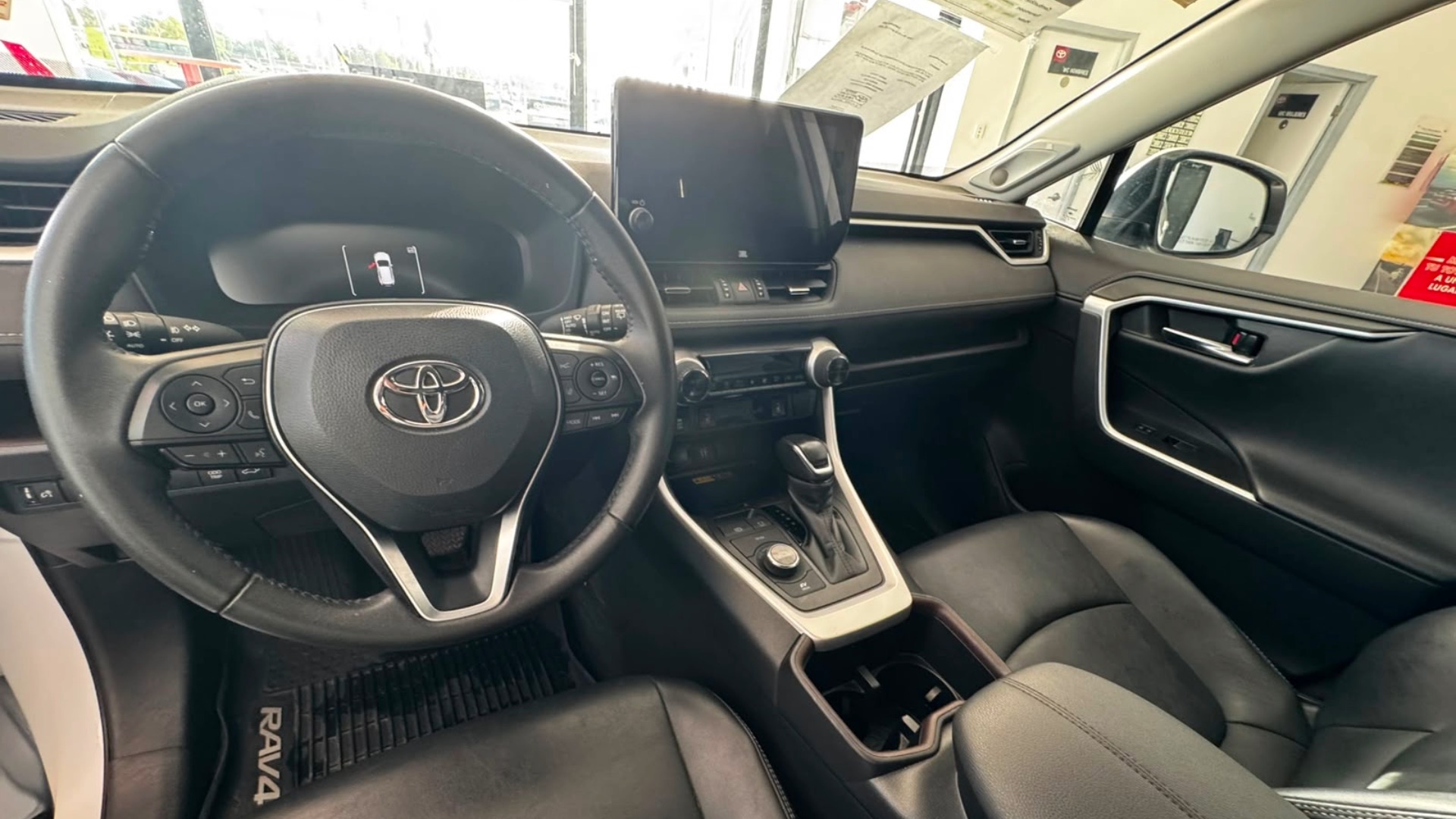 seminuevos-toyota-rav4-2023