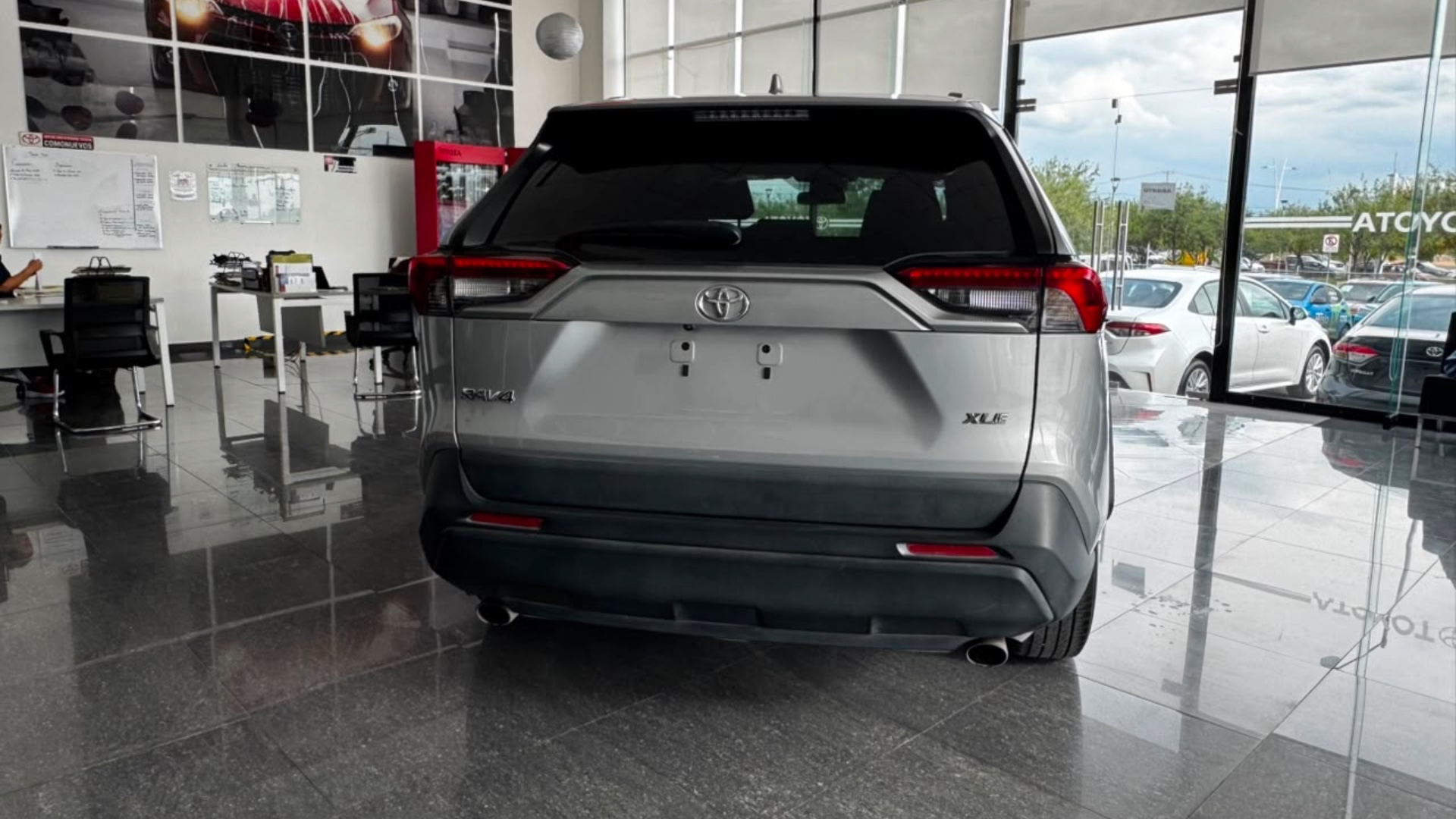 seminuevos-toyota-rav4-2024