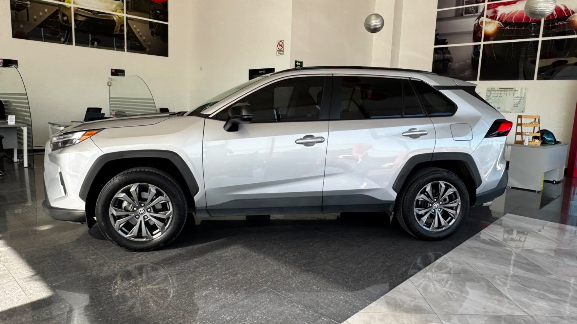 seminuevos-toyota-rav4-2024