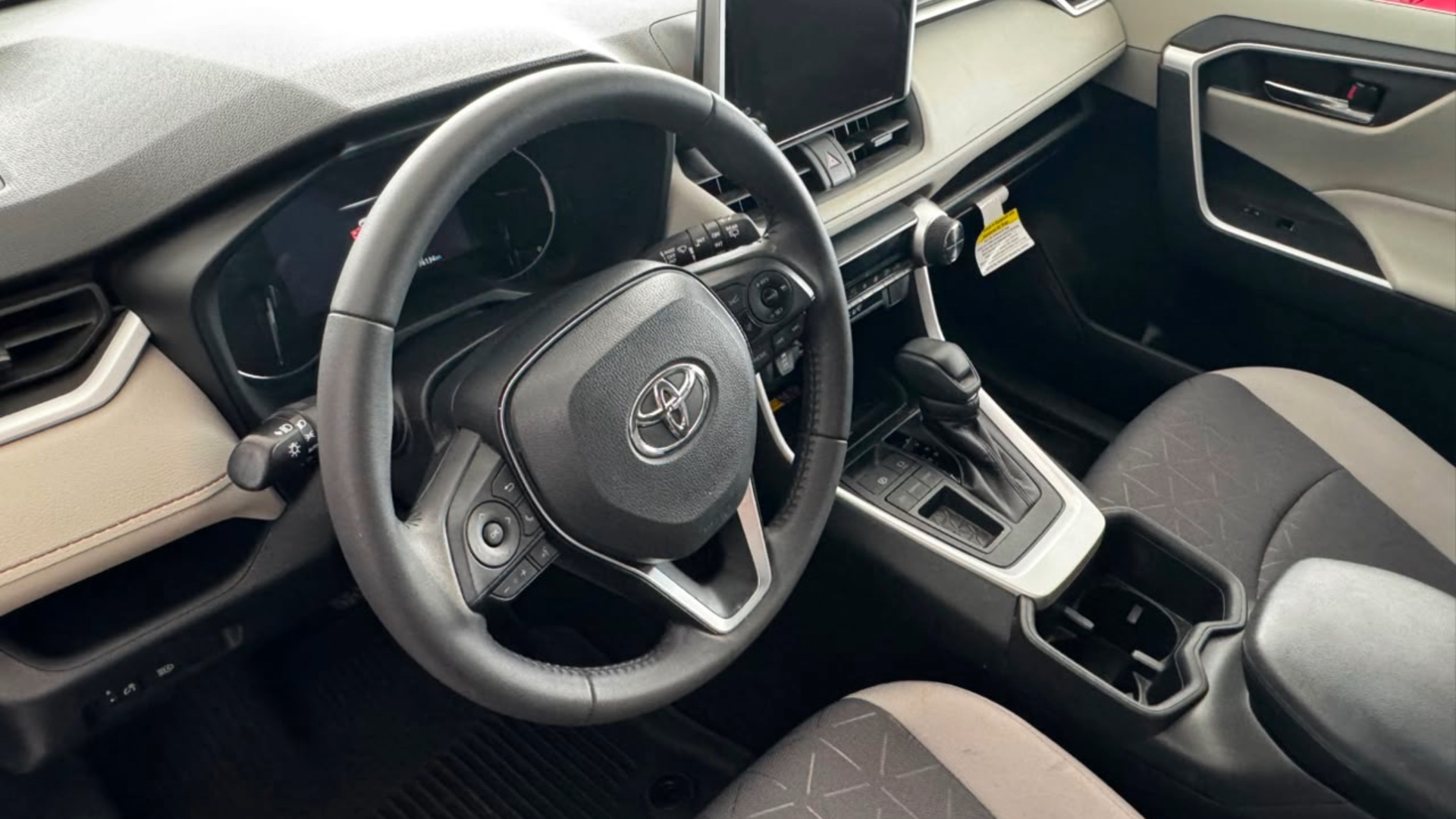 seminuevos-toyota-rav4-2024