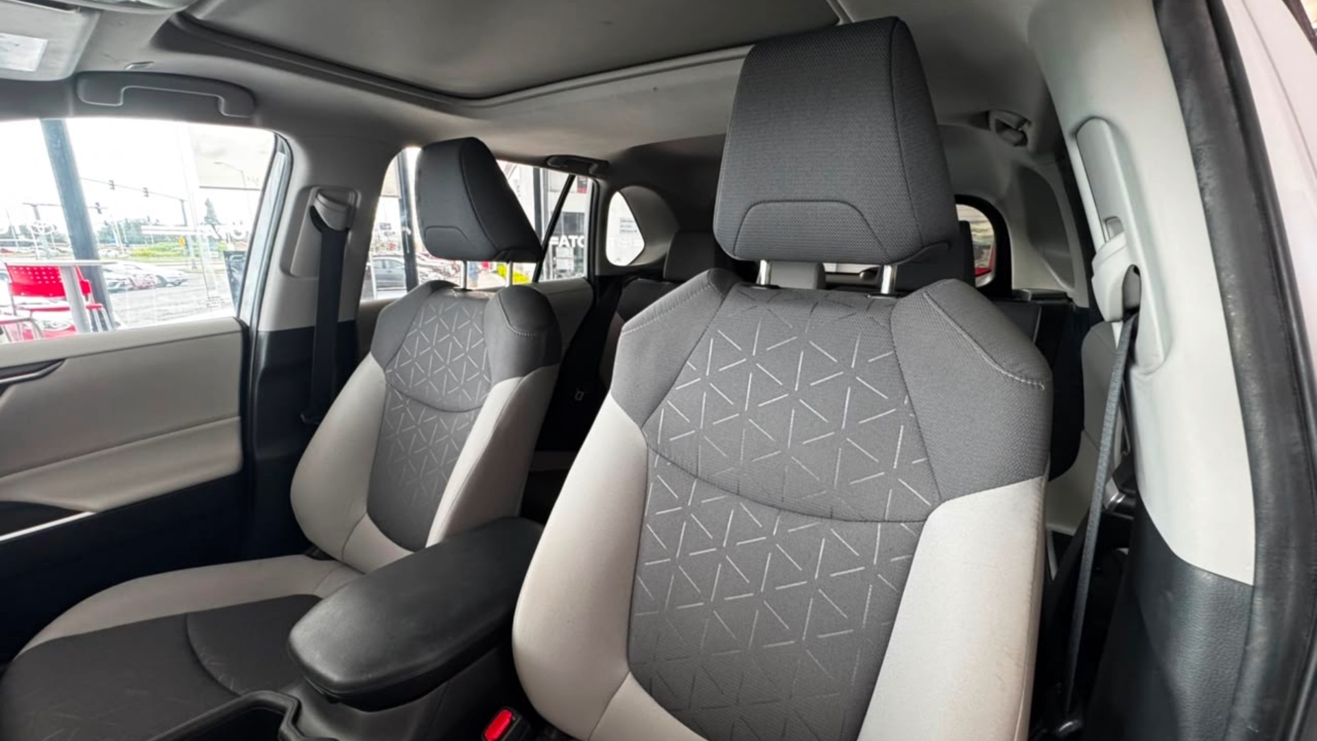 seminuevos-toyota-rav4-2024