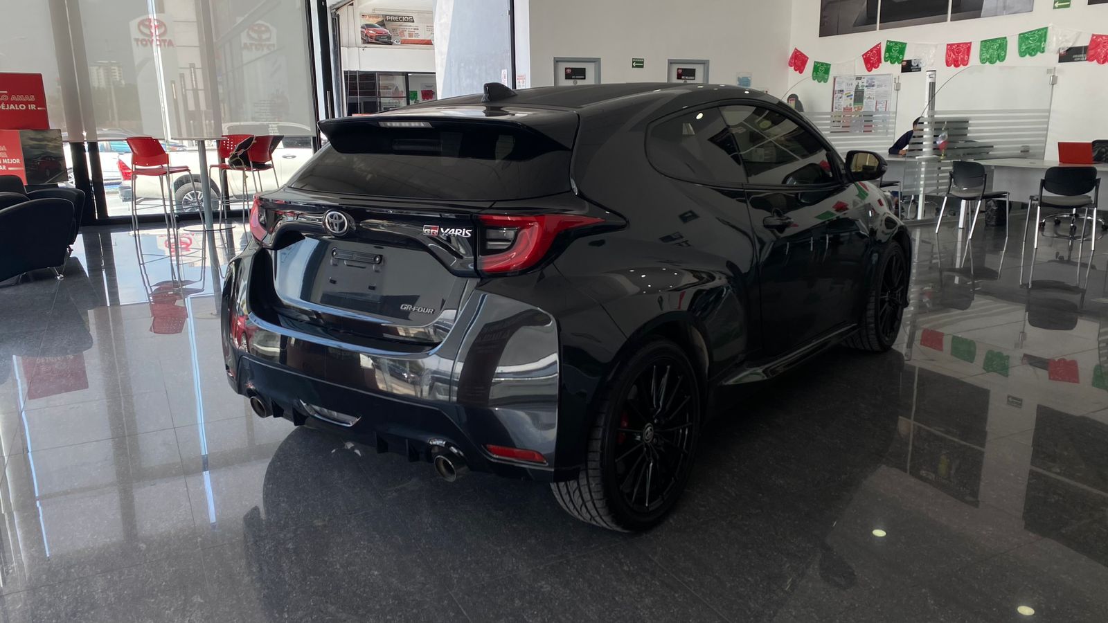 seminuevos-toyota-yaris-2022